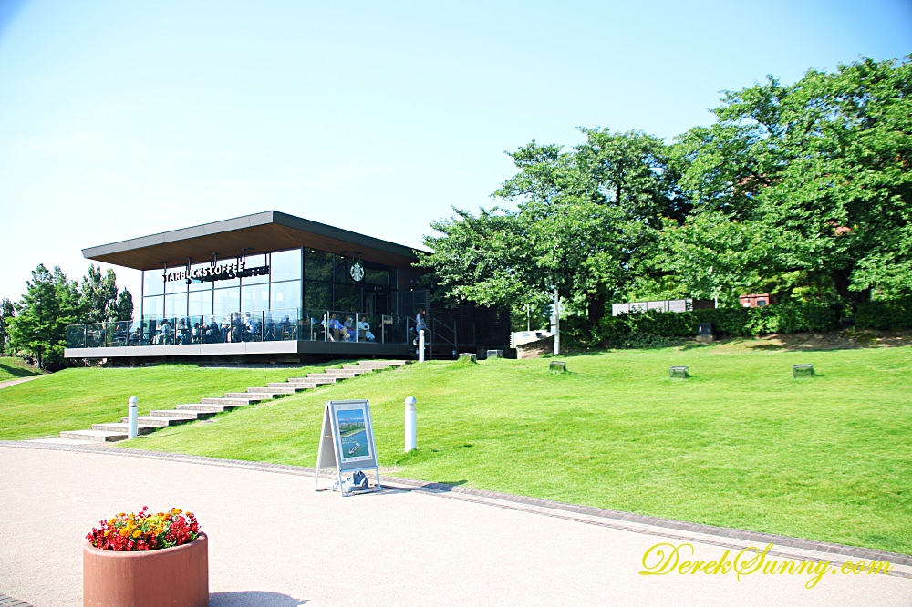 富岩運河環水公園_星巴克