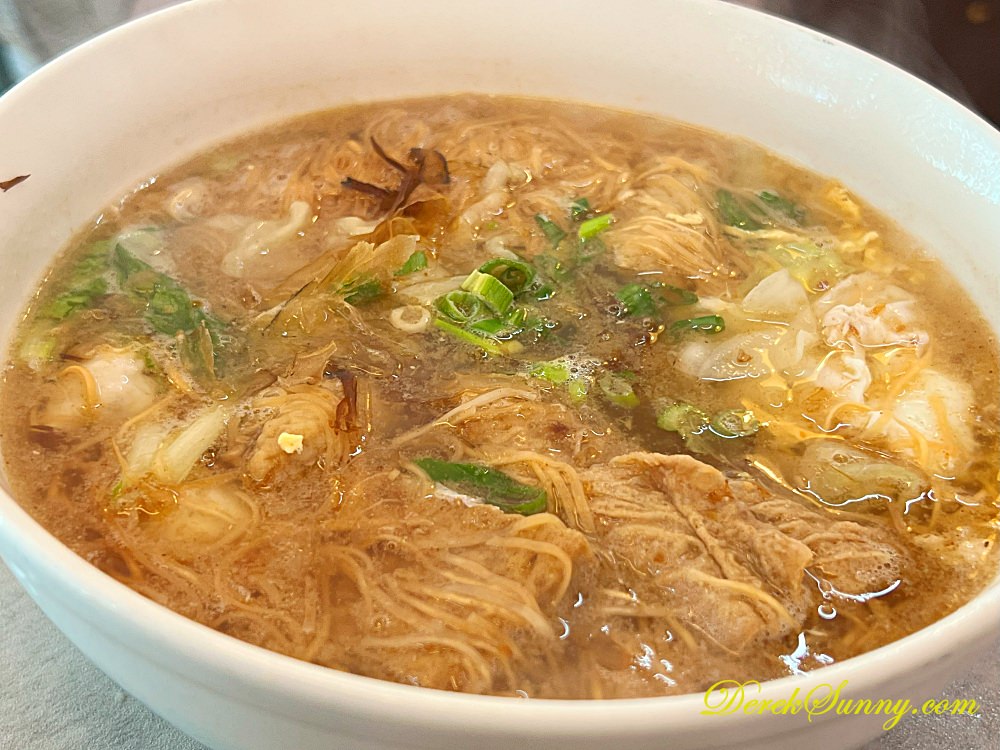 初早餐 鍋燒雞絲麵