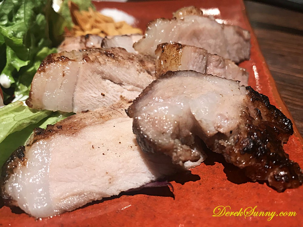 AKATONBO 団欒酒場赤とんぼ 鹽麴烤豬