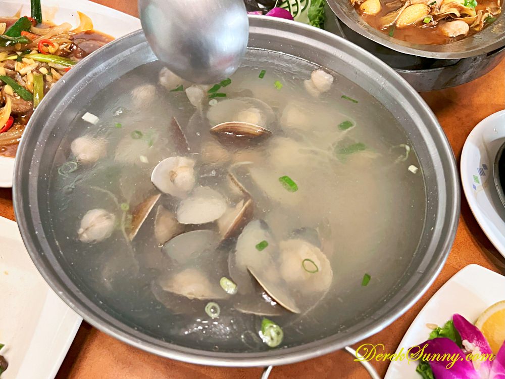 體育館海鮮碳烤 蛤蜊薑絲湯