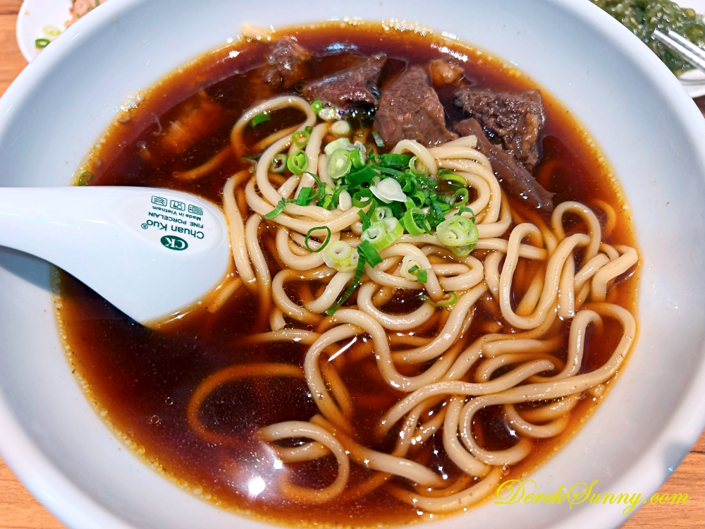味 牛肉麵專賣 牛肉麵