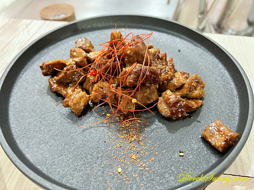 弎食鉄板料理 私房牛筋燒