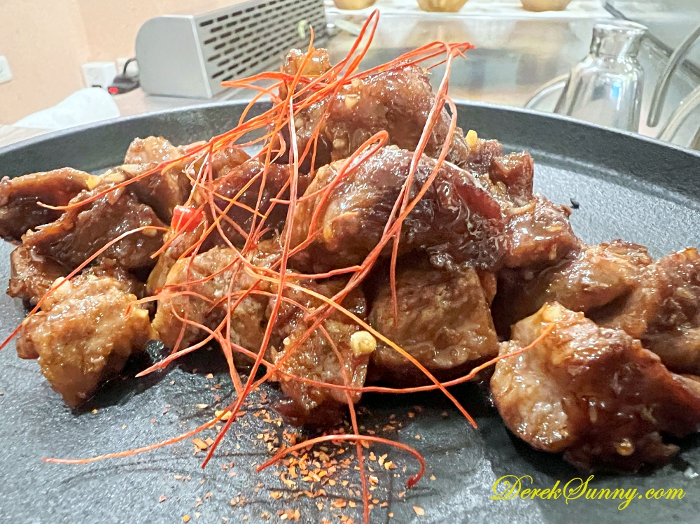 弎食鉄板料理 私房牛筋燒