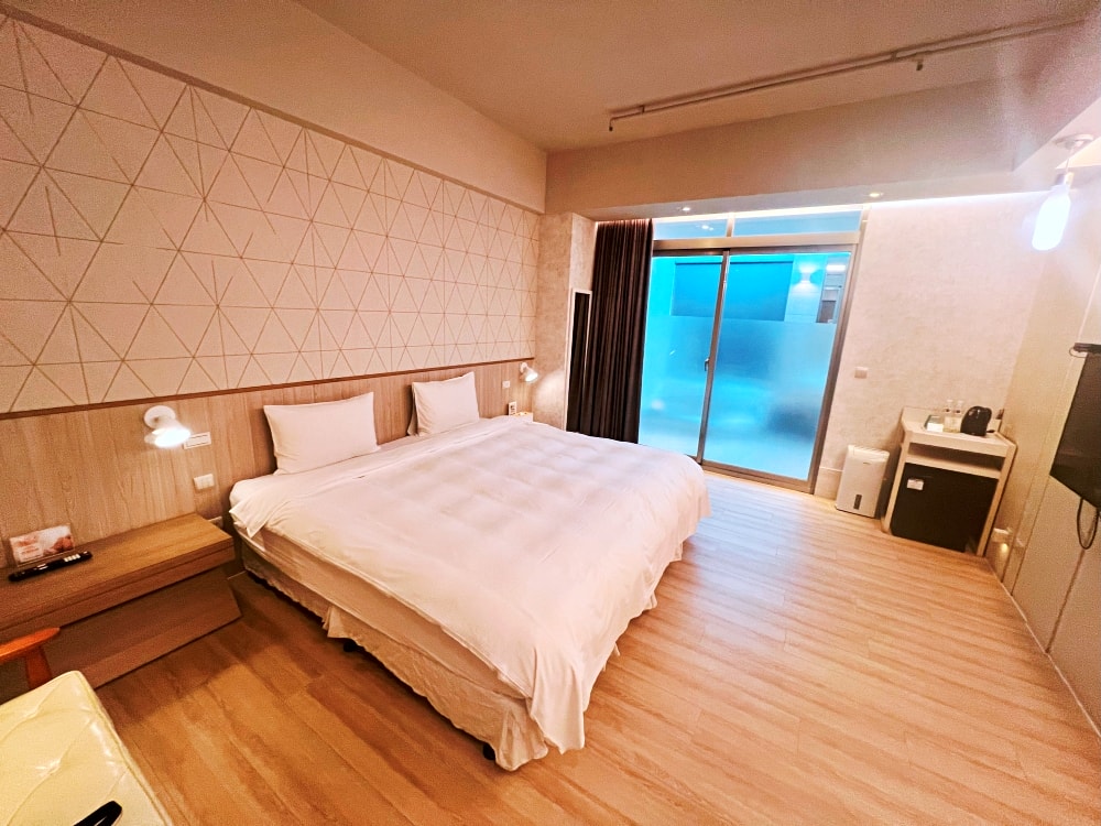 九號溫泉旅店